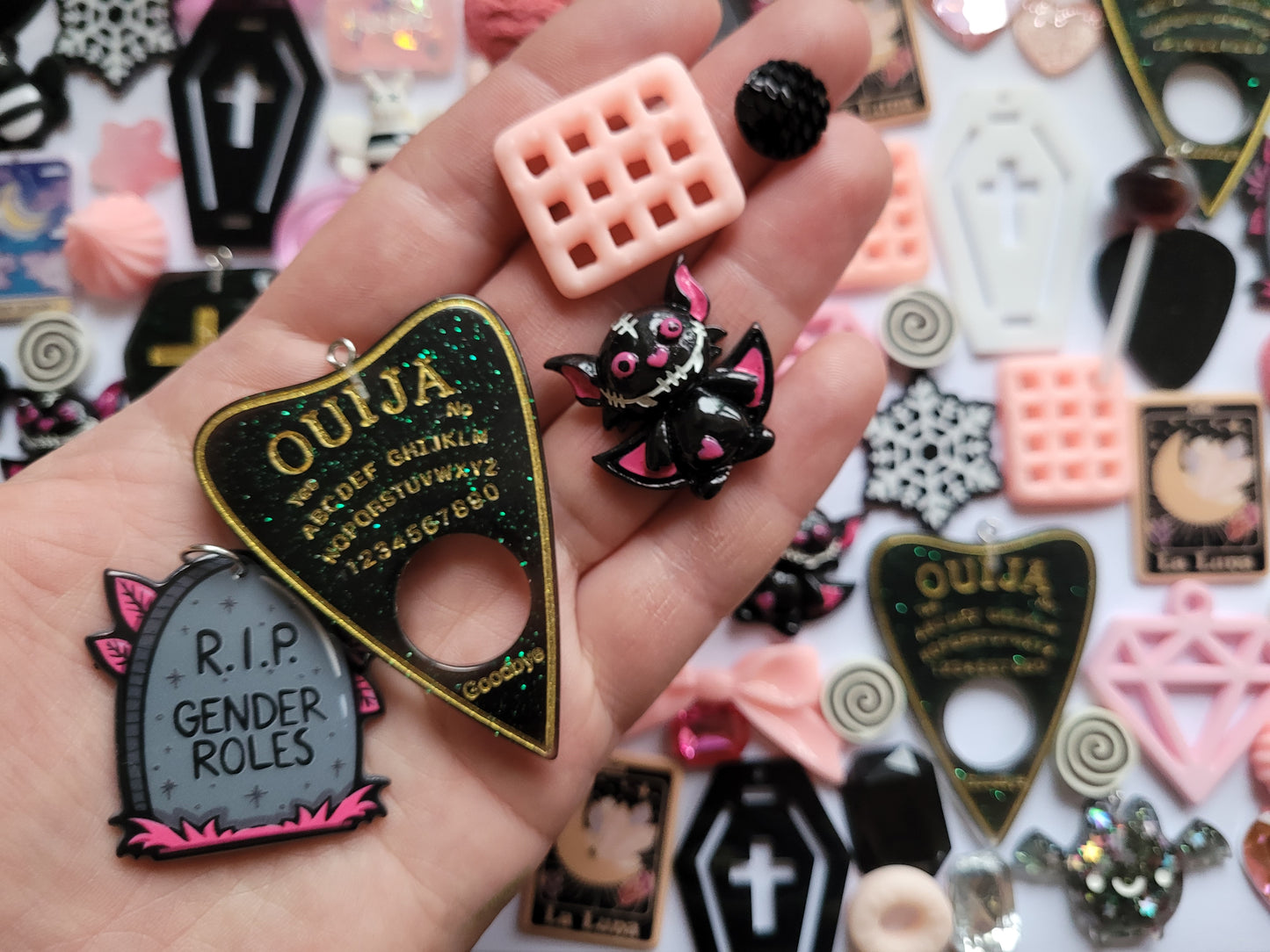 Beautiful nightmare pink halloween set - decoden craft supplies - kawaii cabochons