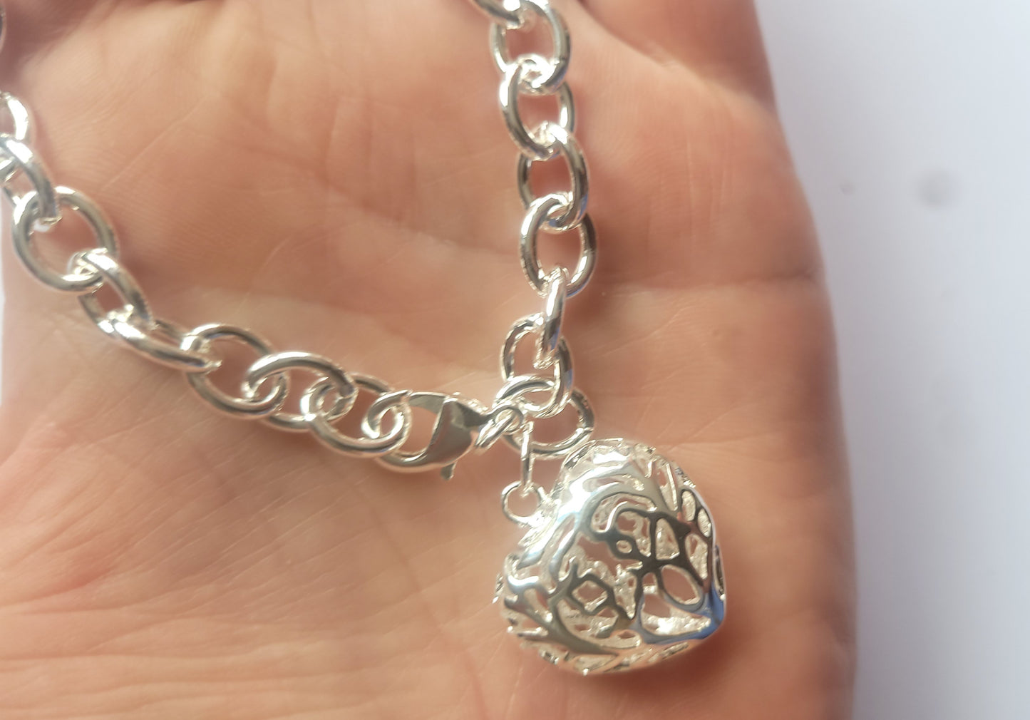 Silver bracelet with lobster clasp and large heart