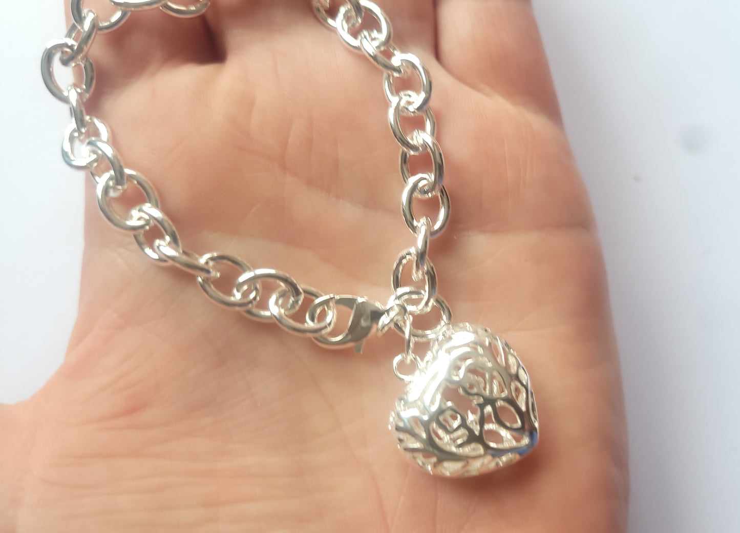 Silver bracelet with lobster clasp and large heart