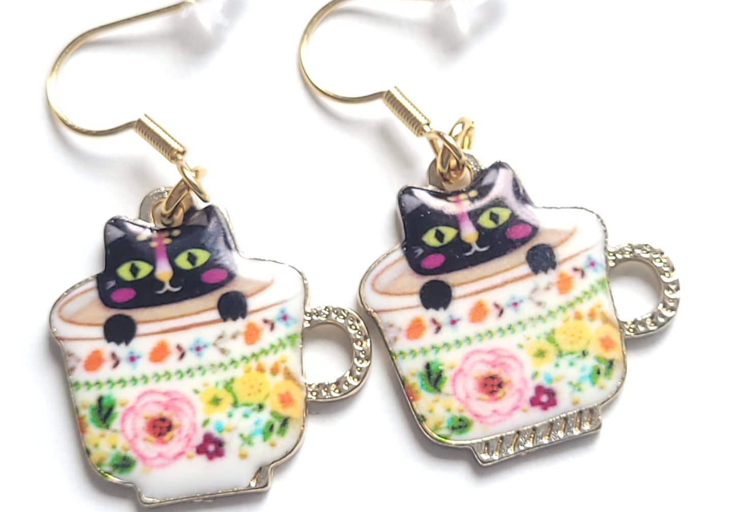 Black Cat earrings in Flower tea cup