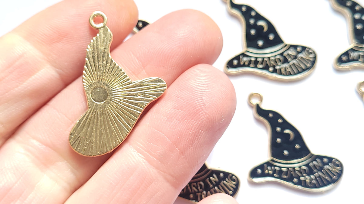 5 pieces wizard hat charm - wizard in training - enamel jewellery charm