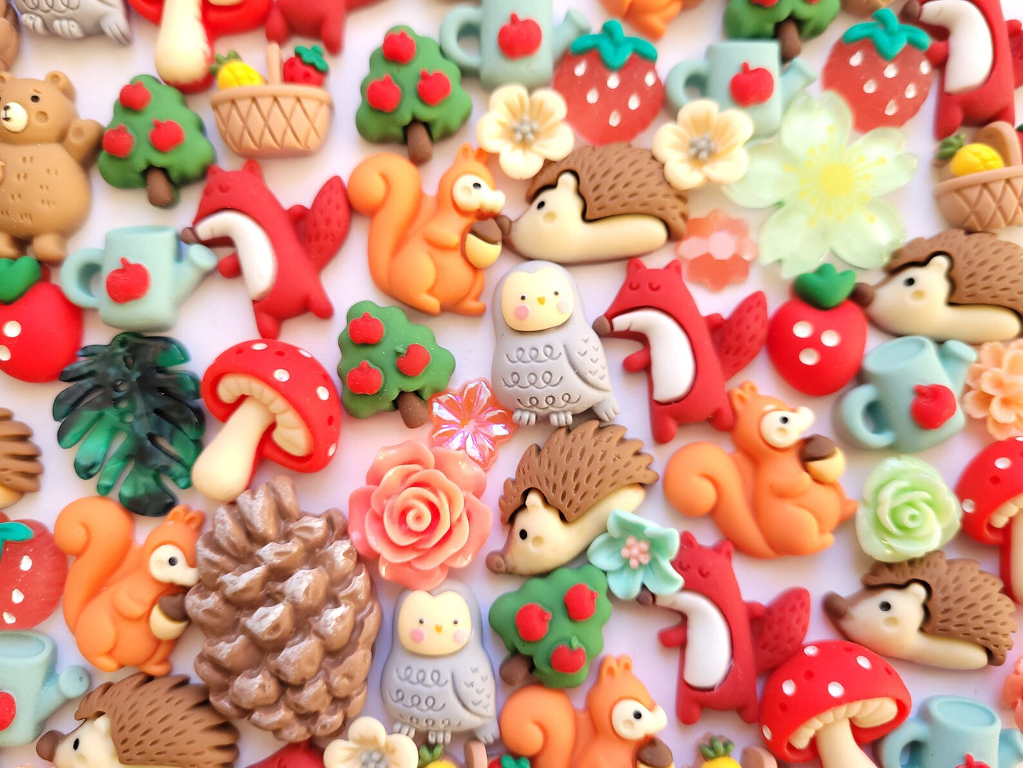 25 pieces Forest Friends Cabochon Mix